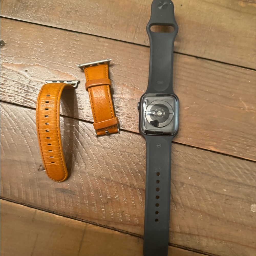 Apple Watch Series 5. - image 2